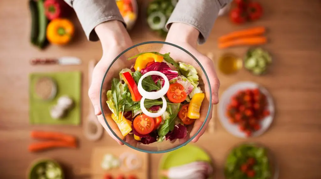 Muitos dizer que é radical seguir uma alimentação saudável, será que isso é verdade?